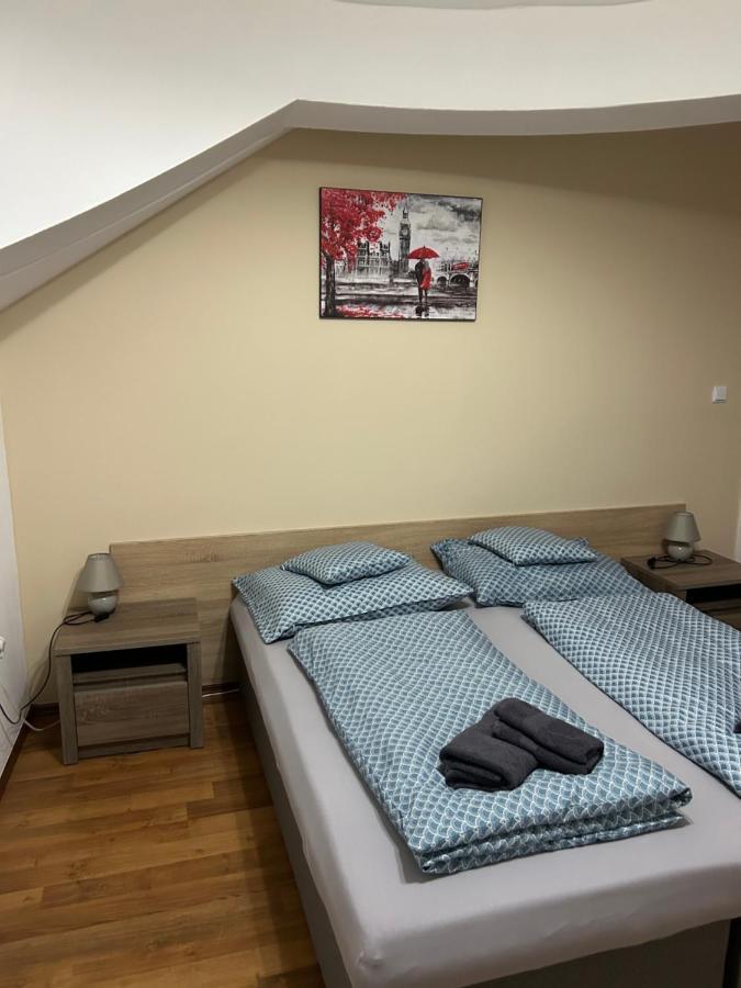 Kondé Apartments A Dunajská Streda Extérieur photo